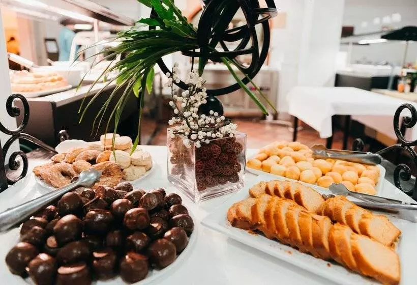 Beverly Hills Suites   Excel Hotels & Resorts