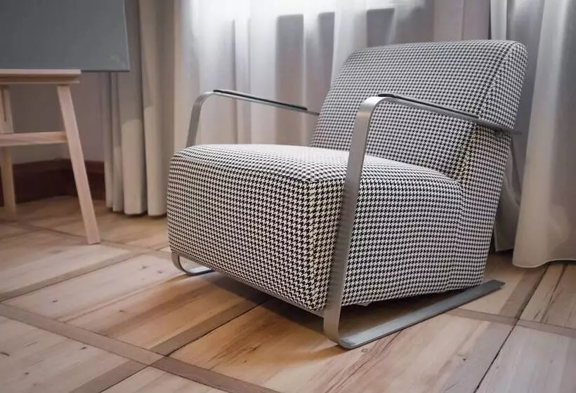 Art House Apartments By Adrez Living