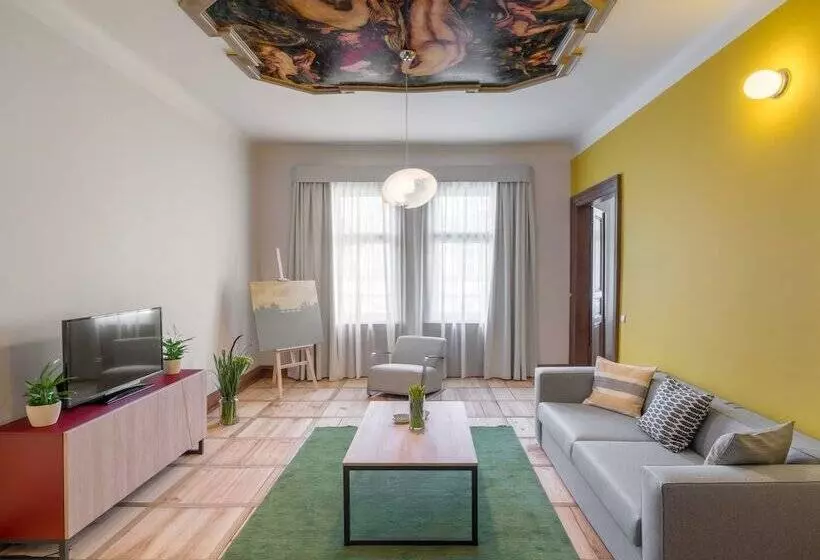 Art House Apartments By Adrez Living
