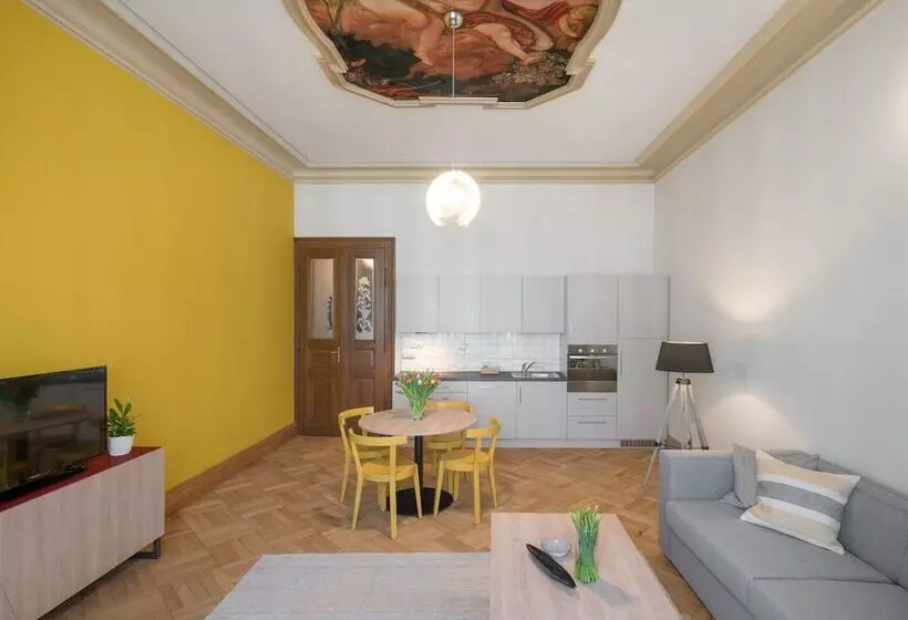 Art House Apartments By Adrez Living