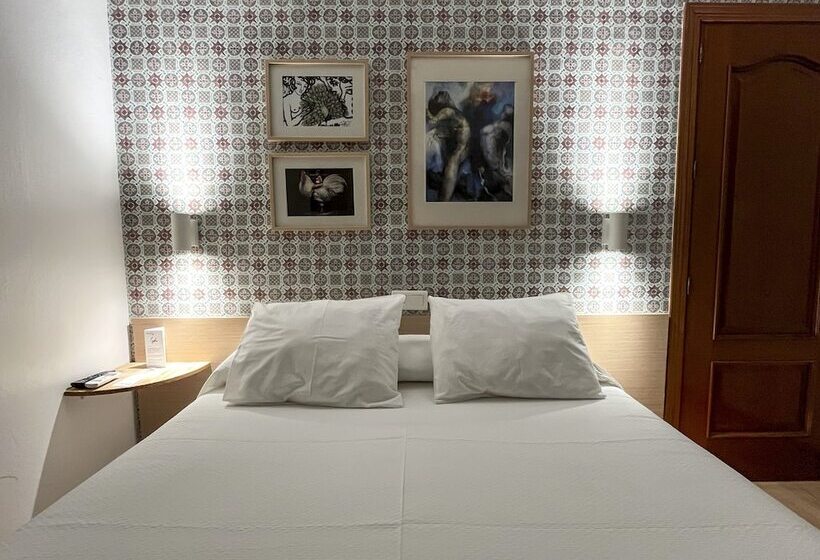 Beatriz Charming Hostal