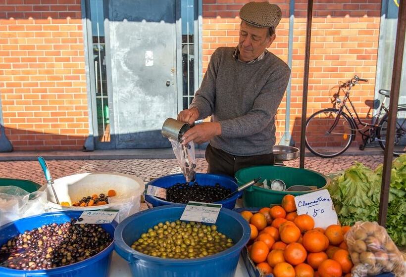 تختخواب و صبحانه Calcada Guesthouse