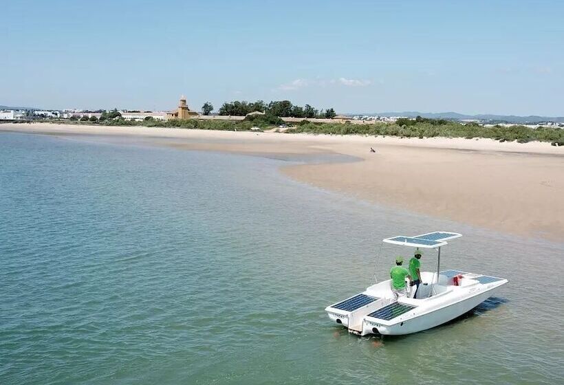 تختخواب و صبحانه Calcada Guesthouse