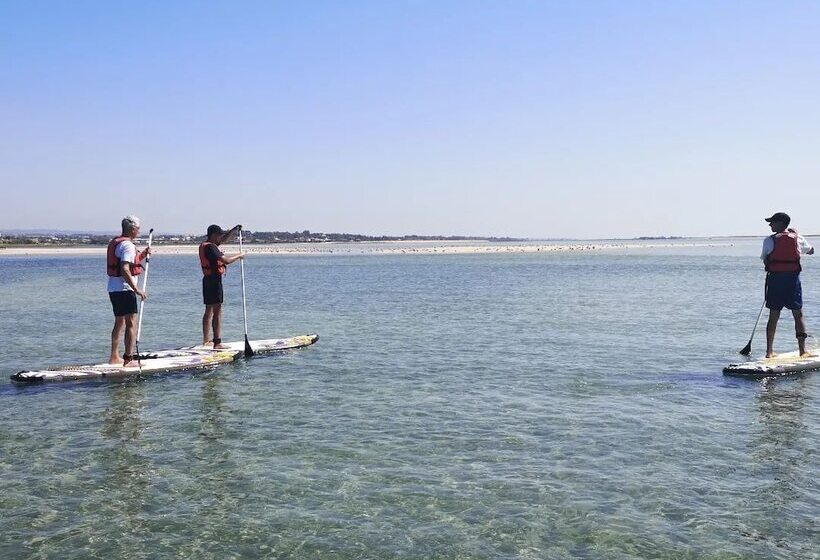 تختخواب و صبحانه Calcada Guesthouse