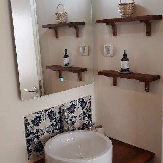 تختخواب و صبحانه Calcada Guesthouse