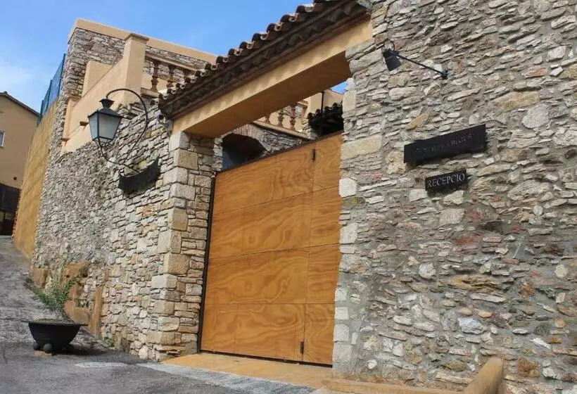 تختخواب و صبحانه Hostalet De Begur Adults Only