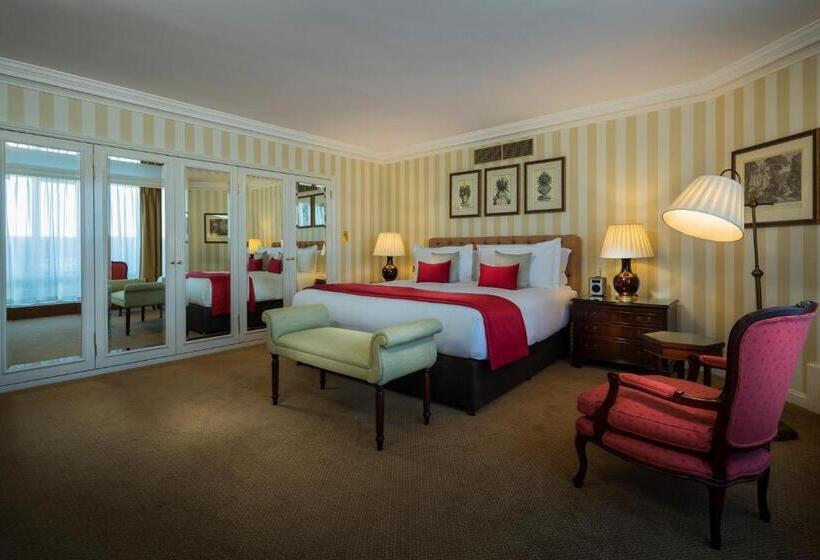 Cheval Thorney Court At Hyde Park