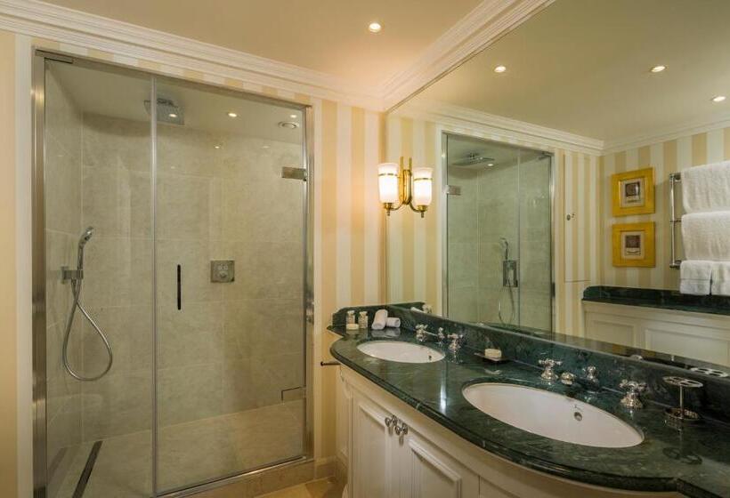 Cheval Thorney Court At Hyde Park