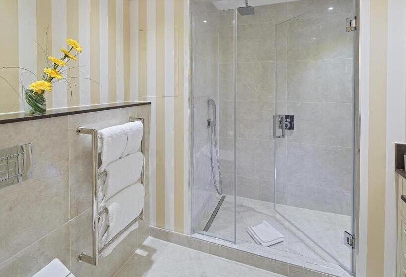 Cheval Thorney Court At Hyde Park