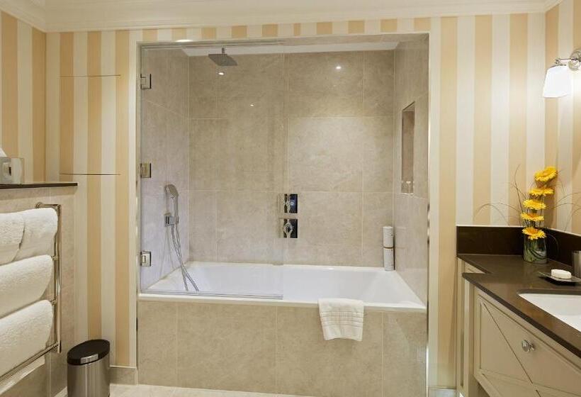 Cheval Thorney Court At Hyde Park