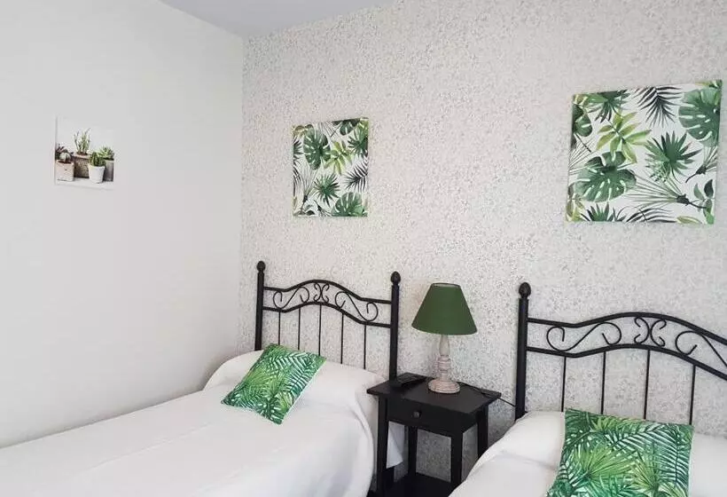 فندق فئة نجمة واحدة Pension Amarantos