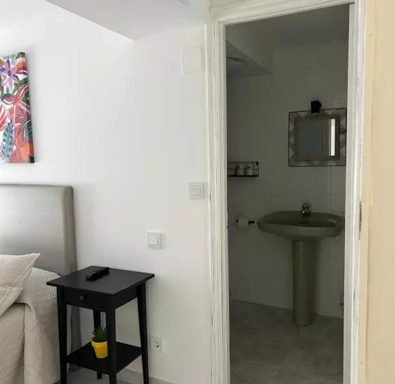 فندق فئة نجمة واحدة Pension Amarantos