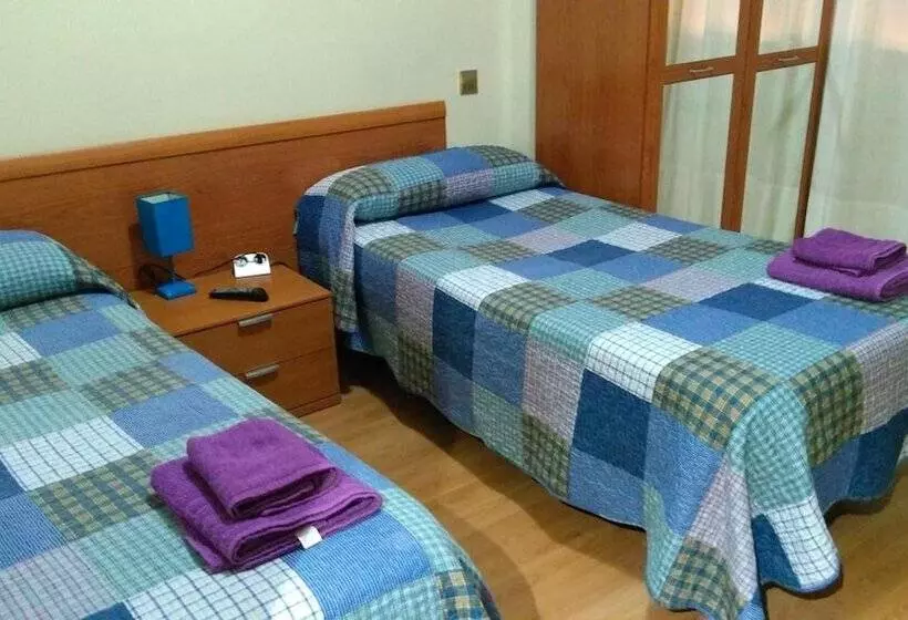 Hostelli Pension Calfred Ii