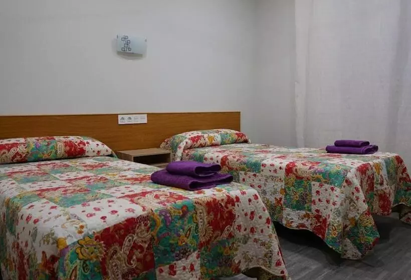 Hostelli Pension Calfred Ii