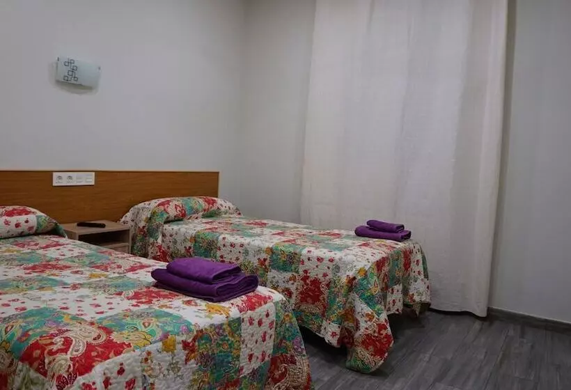 Hostelli Pension Calfred Ii