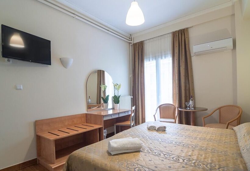 בית מלון כפרי Ares Athens