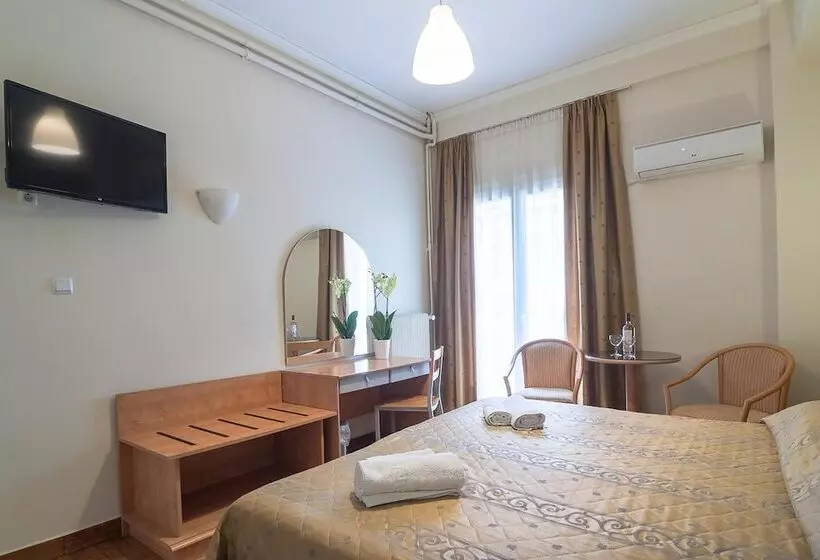 בית מלון כפרי Ares Athens