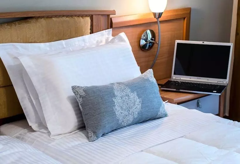 בית מלון כפרי Ares Athens