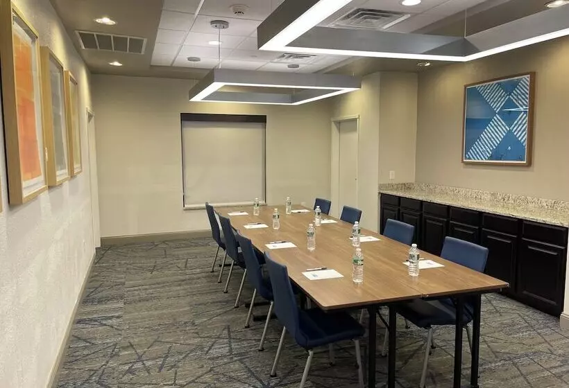 Hotel Holiday Inn Express And Suites Montgomery, An Ihg