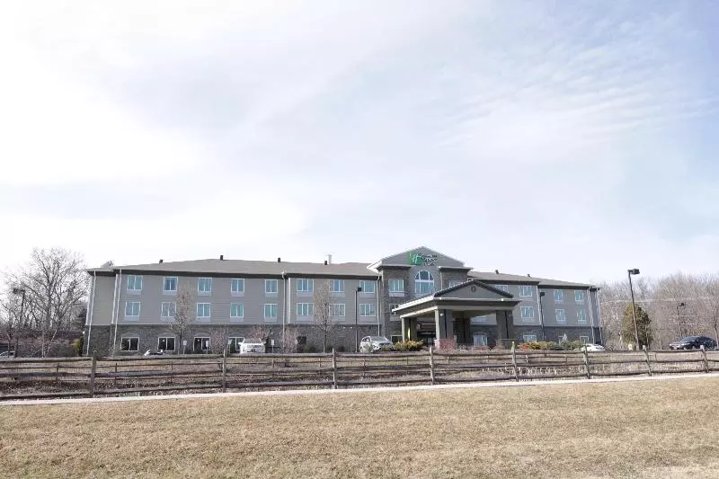 Hotel Holiday Inn Express And Suites Montgomery, An Ihg