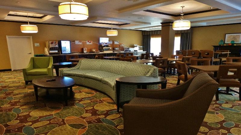 בית מלון כפרי Holiday Inn Express And Suites Montgomery, An Ihg