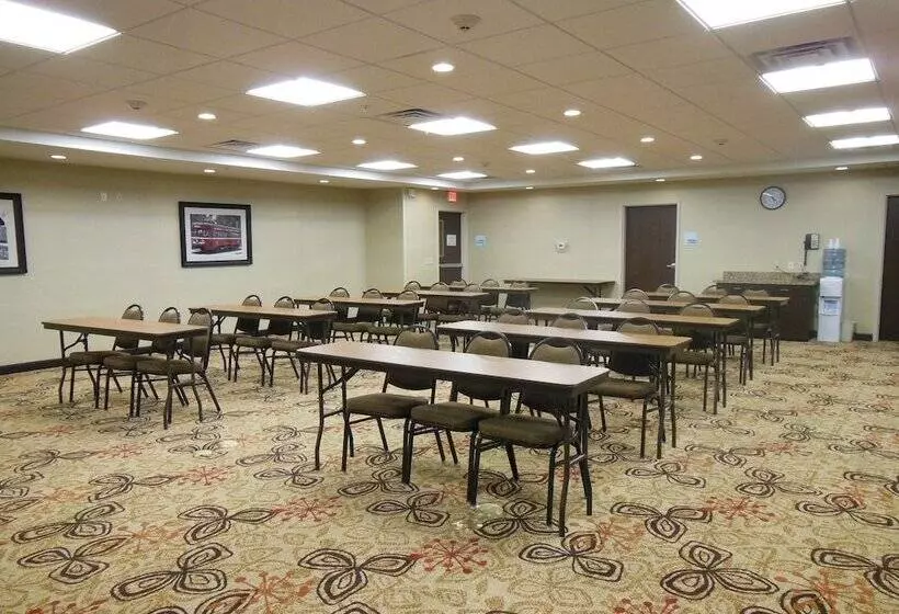 호텔 Holiday Inn Express & Suites Washington Meadow Lands, An Ihg