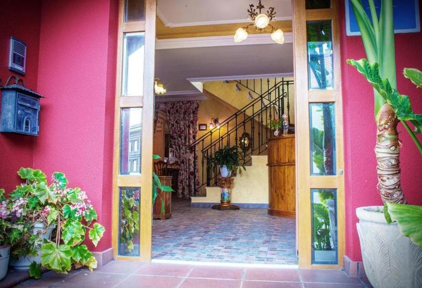 فندق Hosteria Los Laureles