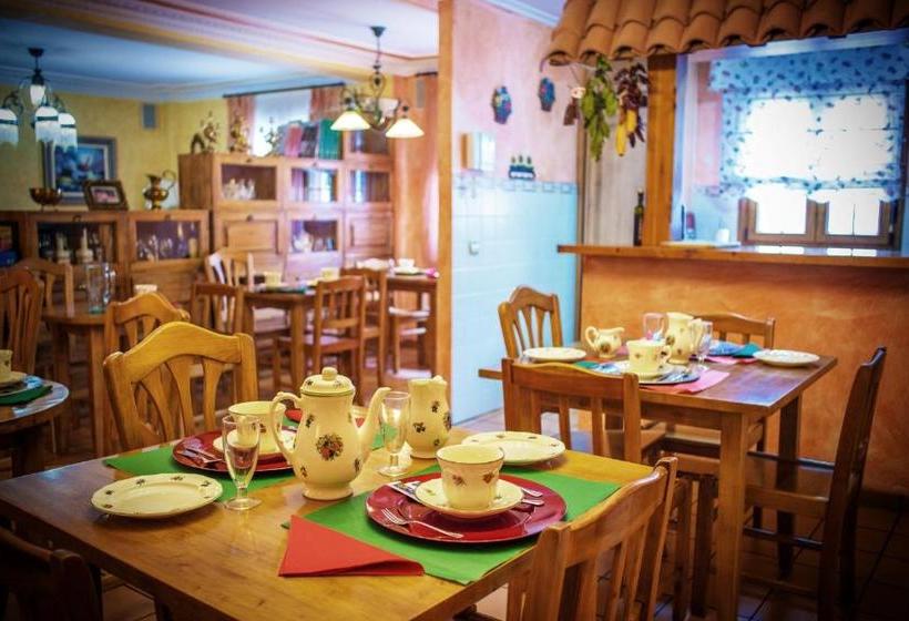 فندق Hosteria Los Laureles