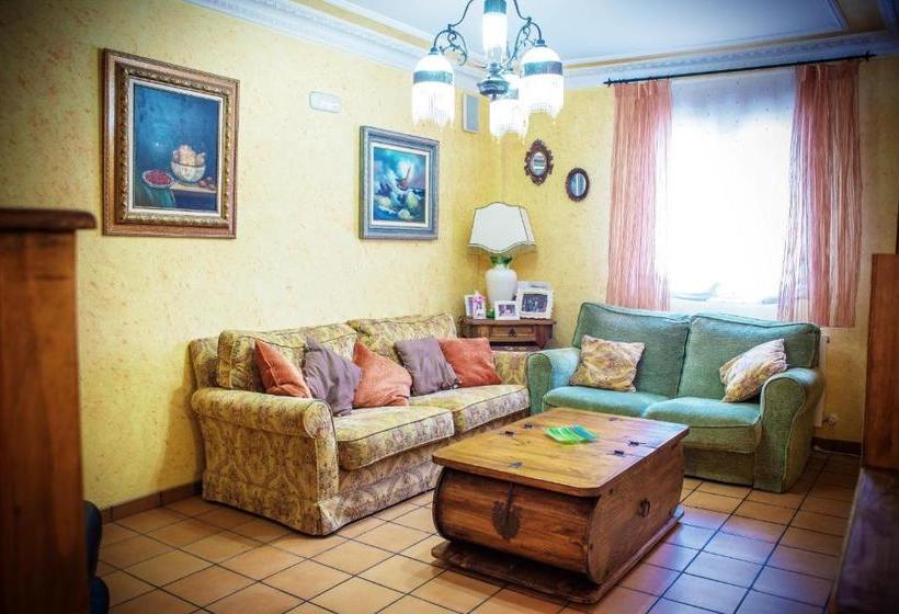 فندق Hosteria Los Laureles