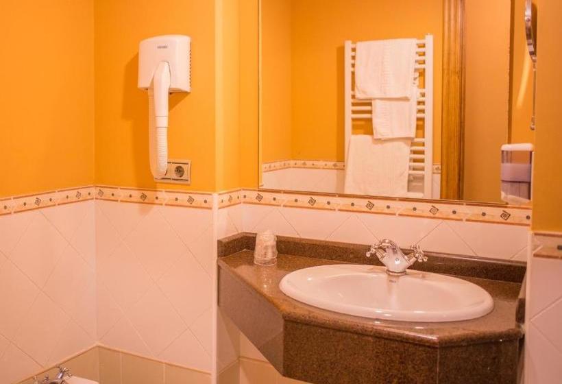 فندق Hosteria Los Laureles