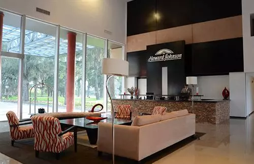 ホテル Howard Johnson Plaza Resort