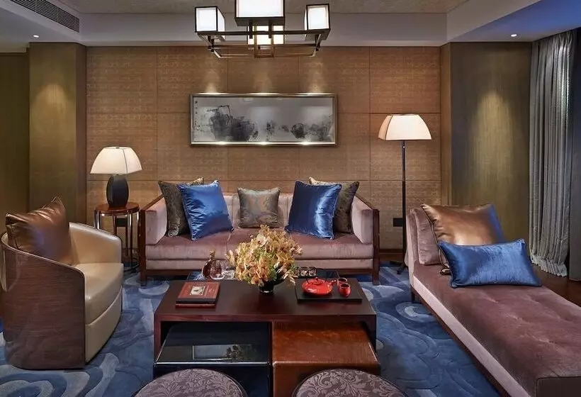 هتل Mandarin Oriental Pudong, Shanghai
