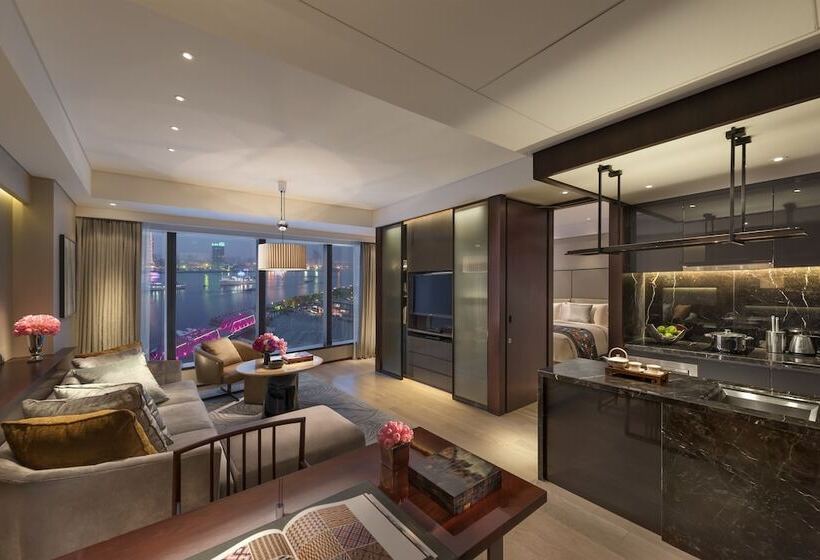 Otel Mandarin Oriental Pudong, Shanghai