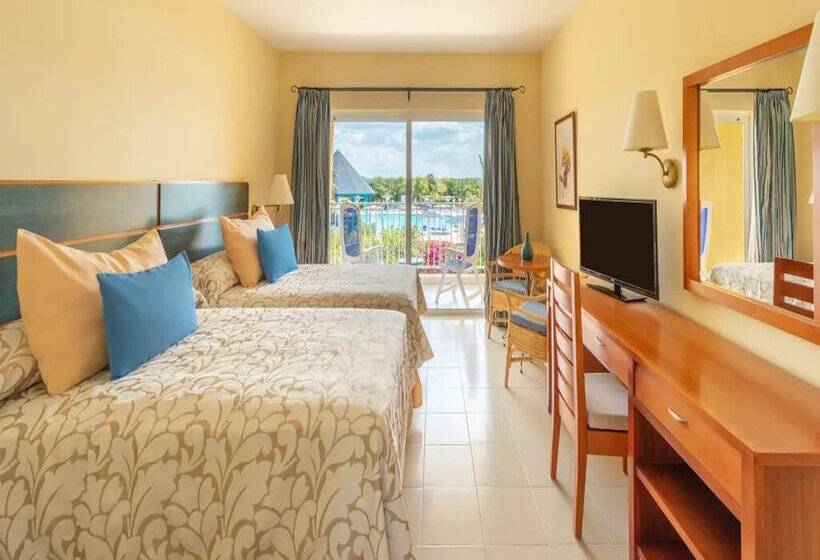 Aston Costa Verde Beach Resort