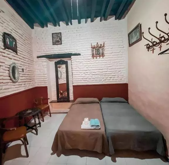 مسافرخانه Pension Vergara , Sevilla