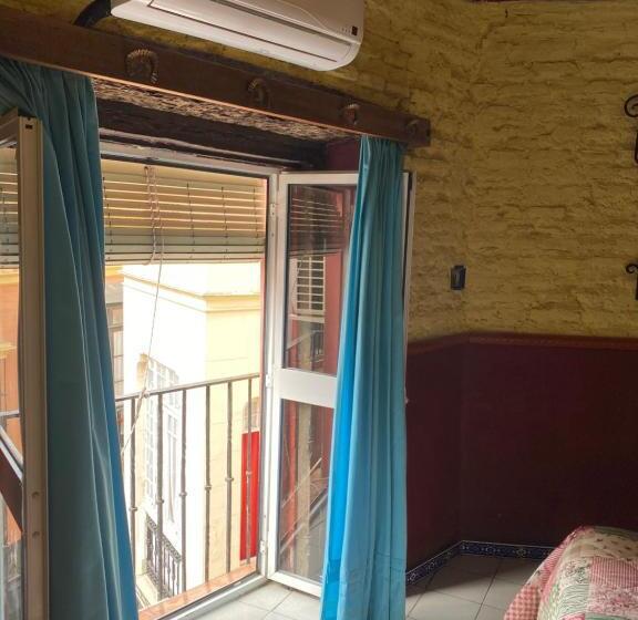 مسافرخانه Pension Vergara , Sevilla