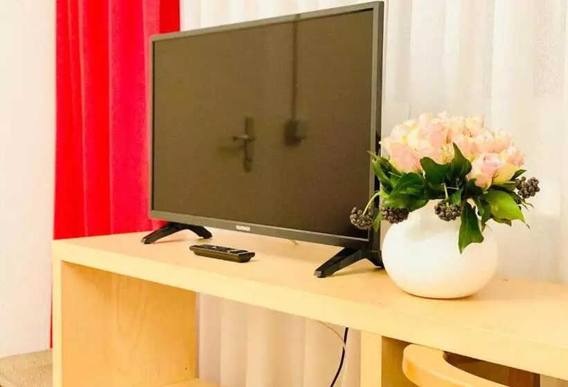 هتل Arena Rooms   Berlin Mitte