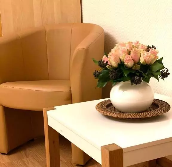 هتل Arena Rooms   Berlin Mitte