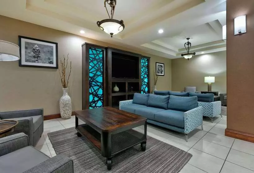 Отель Baymont Inn & Suites By Wyndham Glen Rose