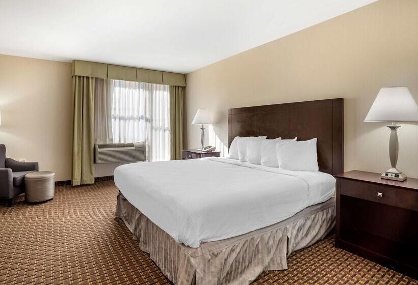 Отель Best Western Plus Philadelphia Airport South At Widener University