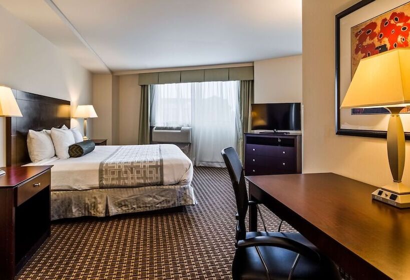 Отель Best Western Plus Philadelphia Airport South At Widener University