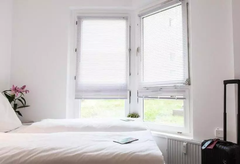 هتل Bnb Near Brandenburg Gate Rooms & Apartments