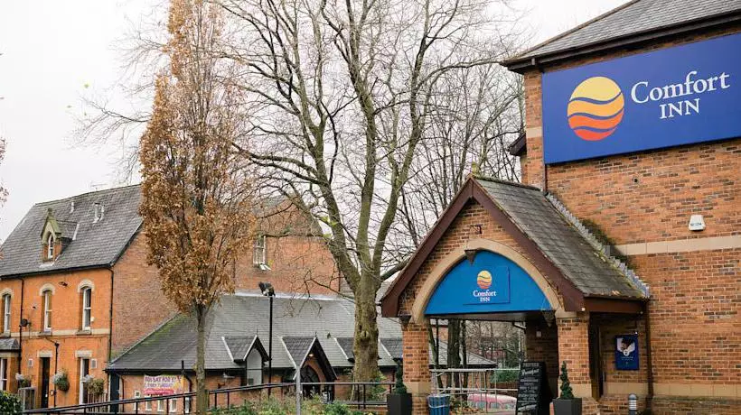 בית מלון כפרי V Lodge Manchester