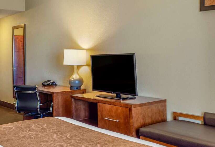 בית מלון כפרי Comfort Suites Batesville