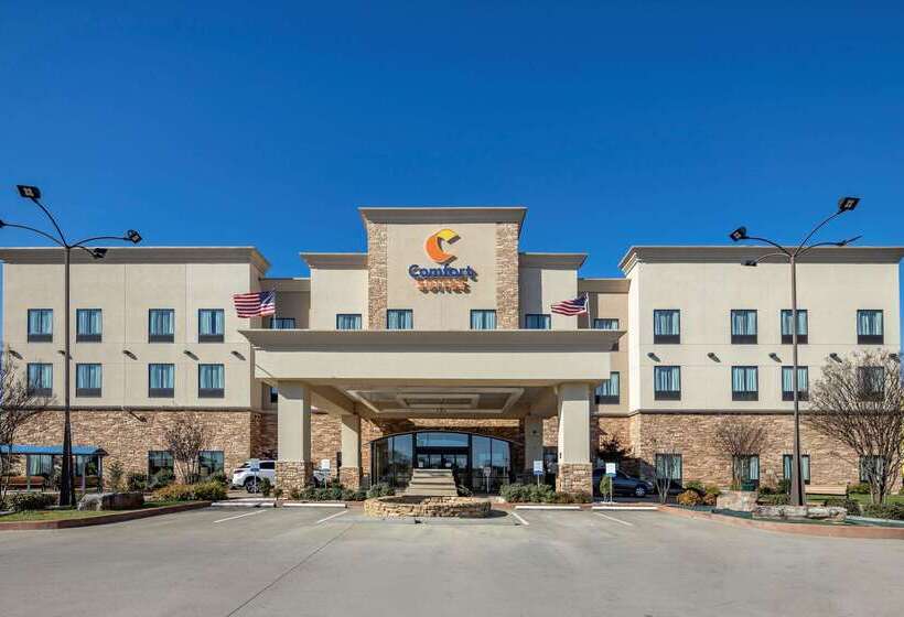 בית מלון כפרי Comfort Suites Batesville