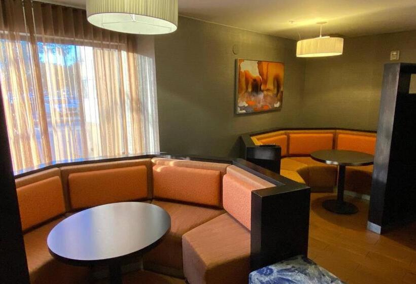 هتل Courtyard San Diego Central