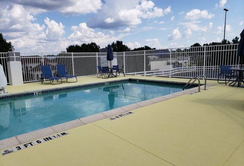 Hotell Days Inn & Suites By Wyndham Union City