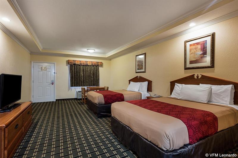 ホテル Econo Lodge Inn & Suites