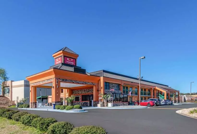 Отель Econo Lodge Inn & Suites