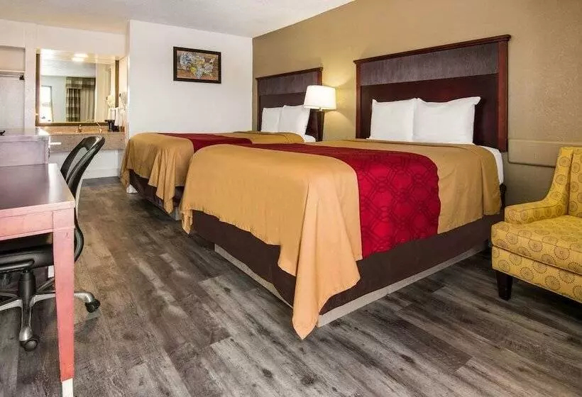Отель Econo Lodge Inn & Suites